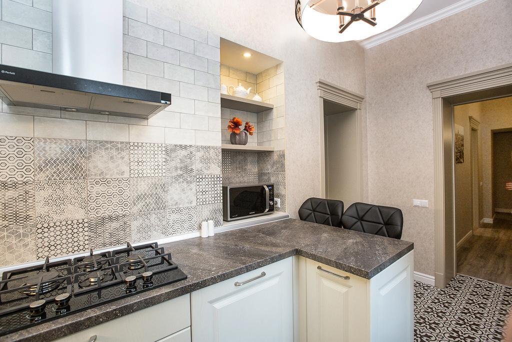 Jane Stone Apartments Odesa Exterior photo